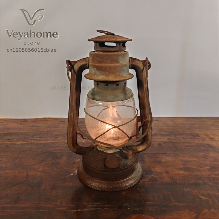 Stara lampa w kształcie konia, – Outdoor Camping Exhibition recenzja i cena